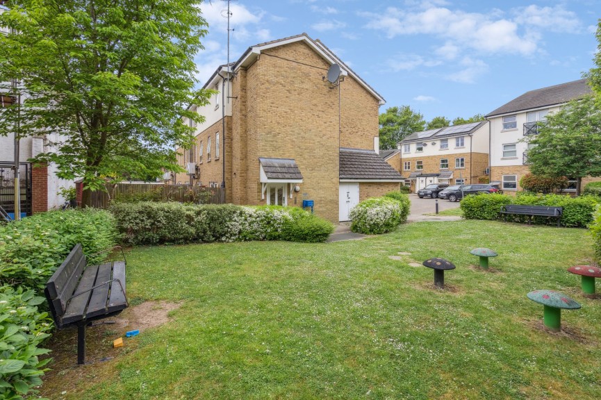 Walsworth Road, Hitchin, Hertfordshire