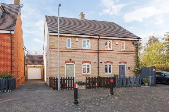 Comfrey Road, Stotfold, Bedfordshire