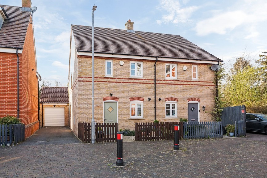 Comfrey Road, Stotfold, Bedfordshire