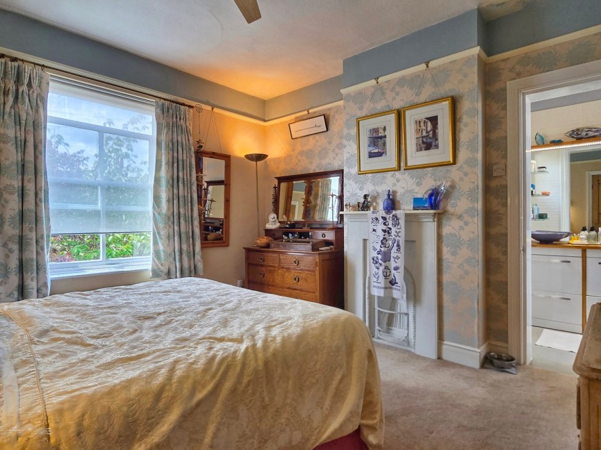 4 bedroom House for Sale Ampthill, Bedfordshire
