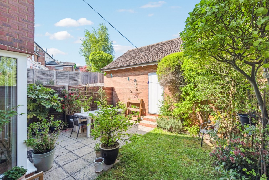 Ninesprings Way, Hitchin, Hertfordshire