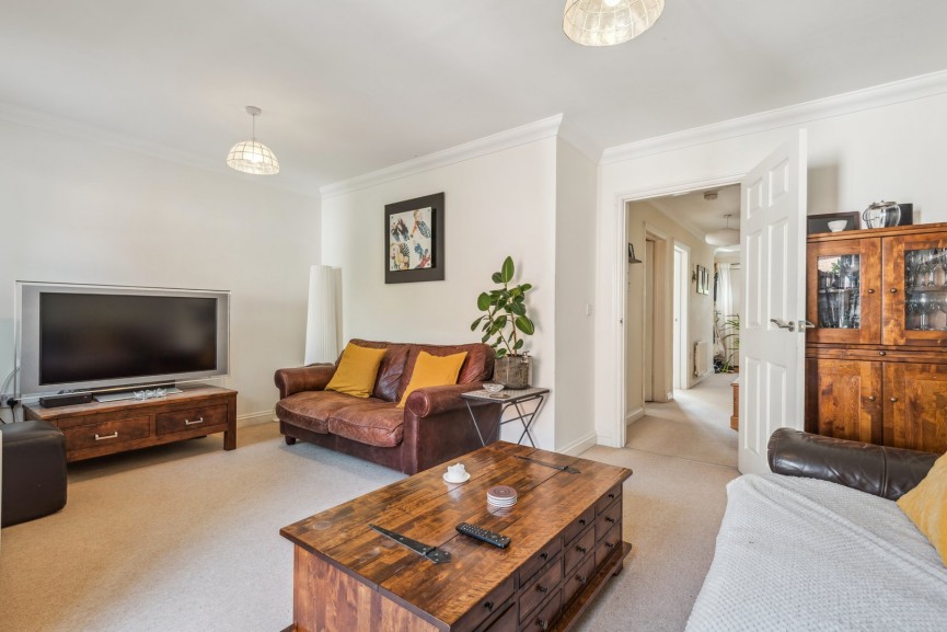 Ninesprings Way, Hitchin, Hertfordshire