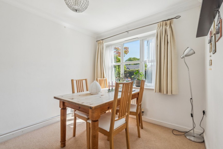 Ninesprings Way, Hitchin, Hertfordshire