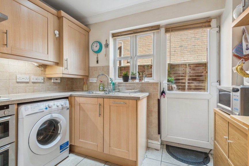 Ninesprings Way, Hitchin, Hertfordshire