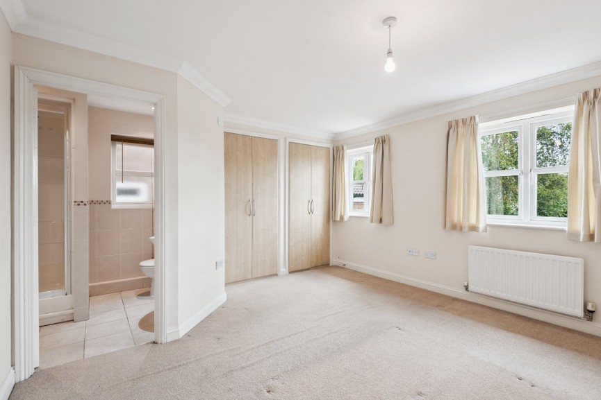 3 bedroom House for Sale Ninesprings Way, Hitchin, Hertfordshire
