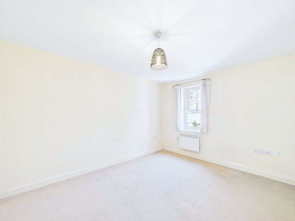 Walsworth Road, HITCHIN, Hertfordshire