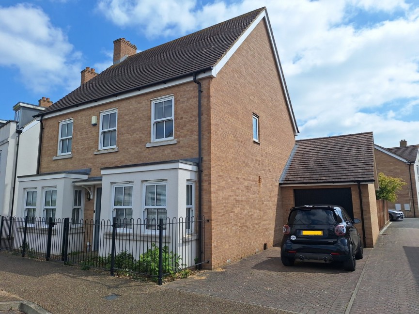 Jupiter Way, Biggleswade, Bedfordshire
