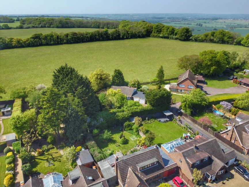 2 bedroom Bungalow for Sale Streatley, Bedfordshire