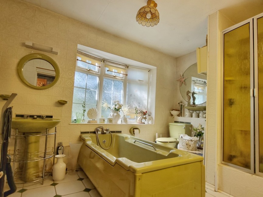 2 bedroom Bungalow for Sale Streatley, Bedfordshire