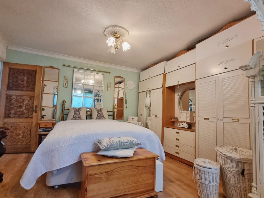 2 bedroom Bungalow for Sale Streatley, Bedfordshire