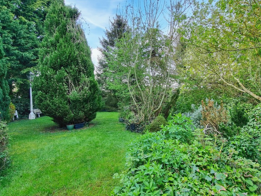 2 bedroom Bungalow for Sale Streatley, Bedfordshire