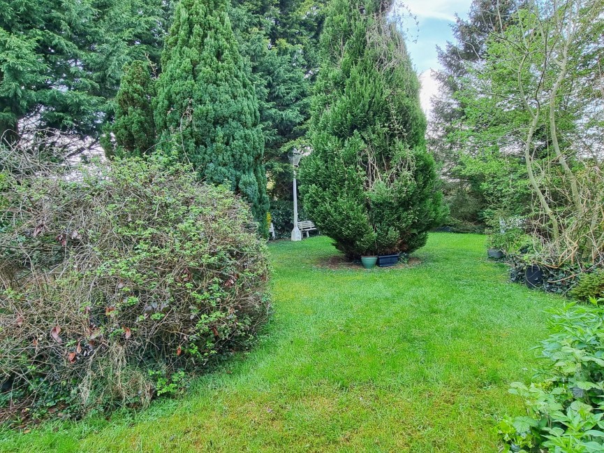 2 bedroom Bungalow for Sale Streatley, Bedfordshire