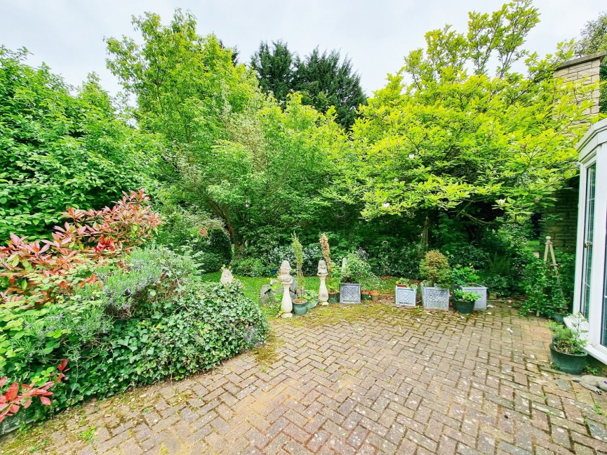 2 bedroom Bungalow for Sale Streatley, Bedfordshire