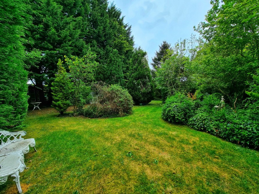 2 bedroom Bungalow for Sale Streatley, Bedfordshire