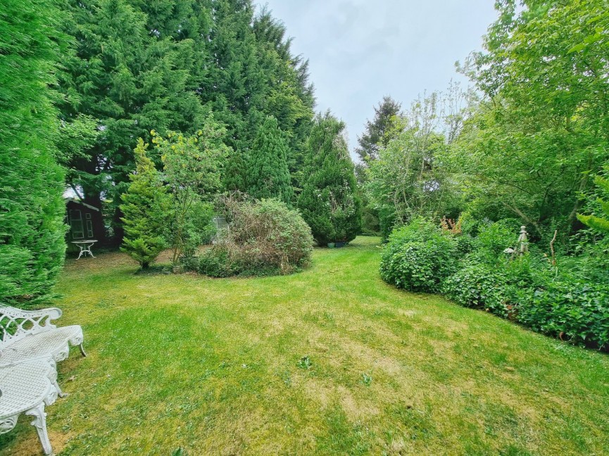 2 bedroom Bungalow for Sale Streatley, Bedfordshire