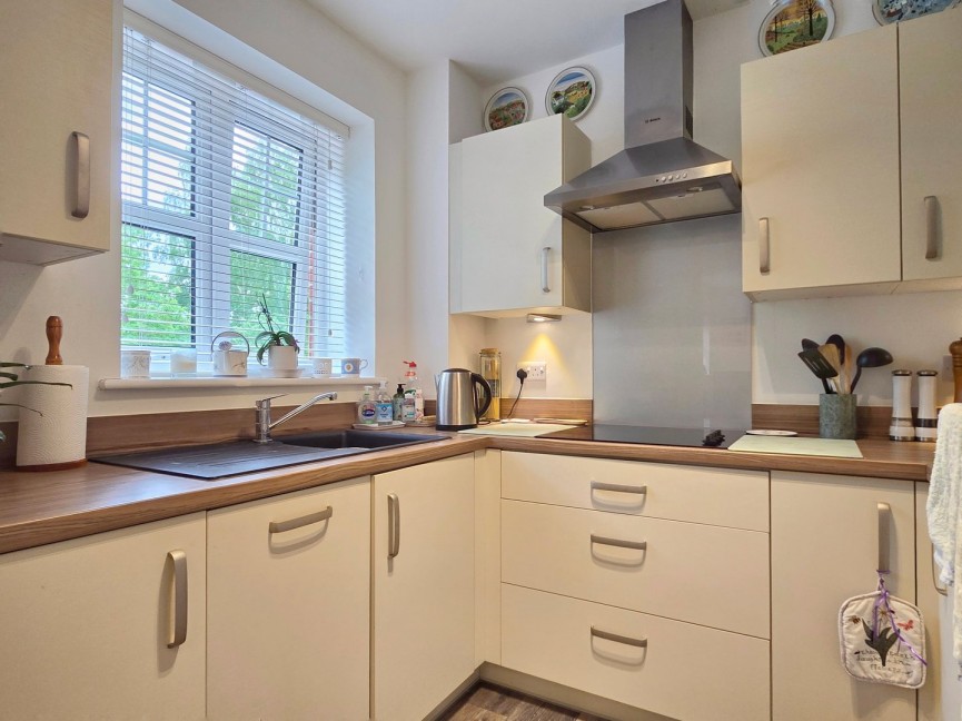 2 bedroom Flat for Sale Ampthill, Bedfordshire