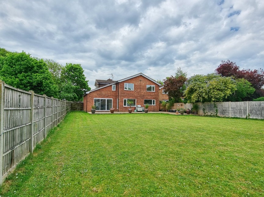 4 bedroom House for Sale Haynes, Bedfordshire