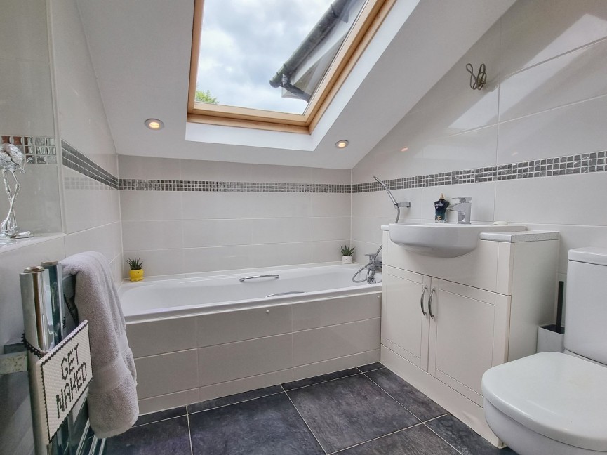 4 bedroom House for Sale Haynes, Bedfordshire
