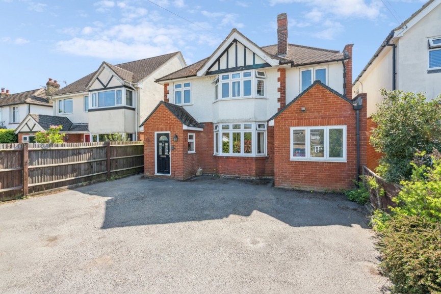 Stotfold Road, Church End, Arlesey, Bedfordshire