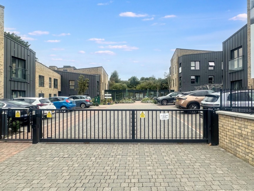 2 bedroom Flat for Sale Baldock