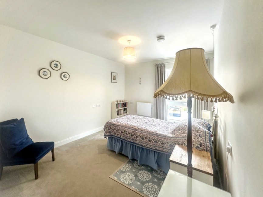 2 bedroom Flat for Sale Baldock