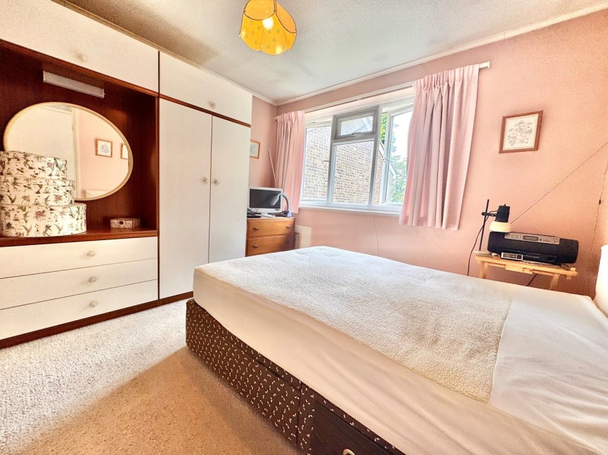 3 bedroom House for Sale Anchor Road, Baldock, Hertfordshire