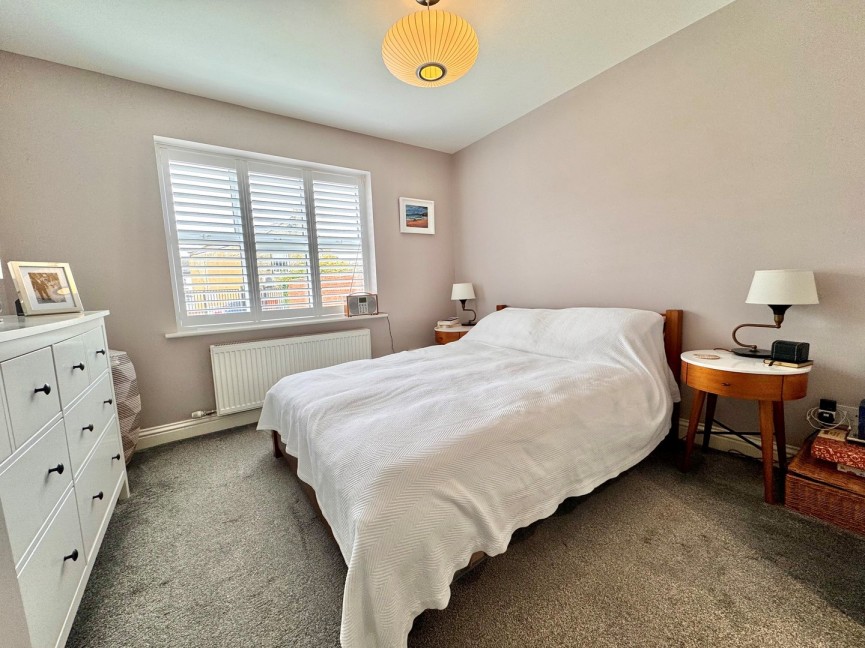 2 bedroom Flat for Sale Church Street, Baldock, Herts