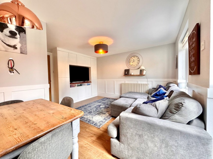 2 bedroom House for Sale Page Close, Baldock, Hertfordshire