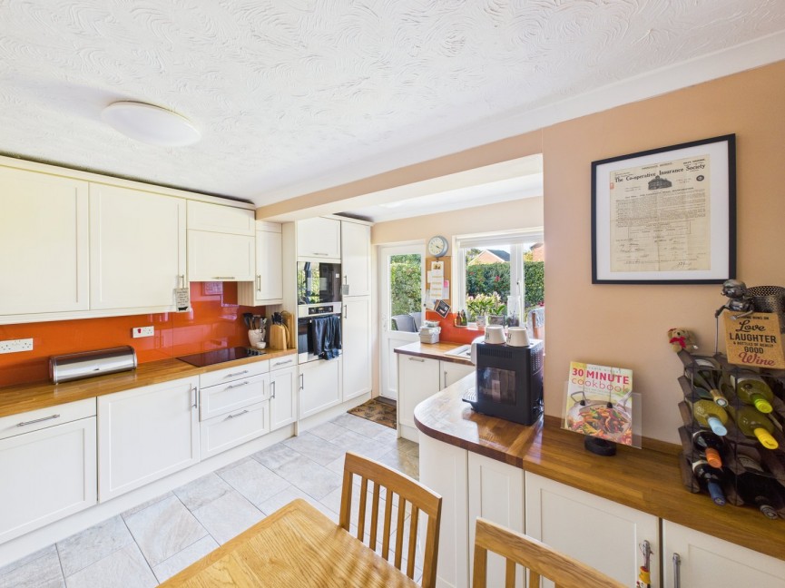 3 bedroom House for Sale Barley Rise, Baldock, Hertfordshire