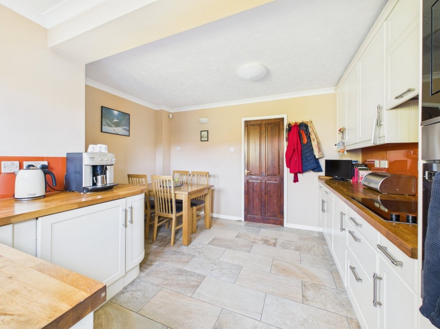 3 bedroom House for Sale Barley Rise, Baldock, Hertfordshire
