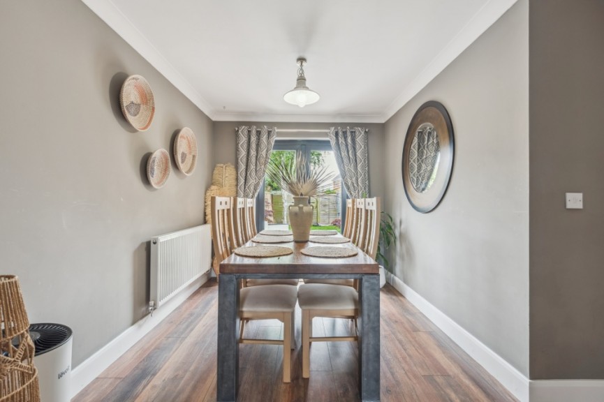 Station Close, Henlow, Bedfordshire