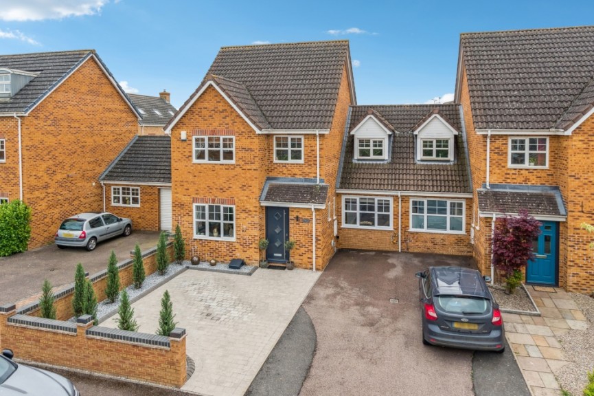 Station Close, Henlow, Bedfordshire
