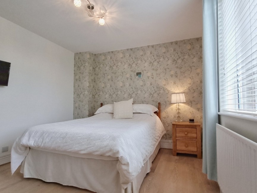 Great Bramingham Lane, Luton, Bedfordshire