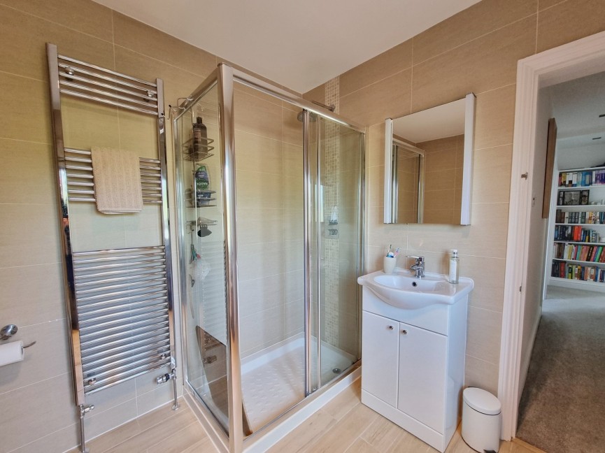 Great Bramingham Lane, Luton, Bedfordshire