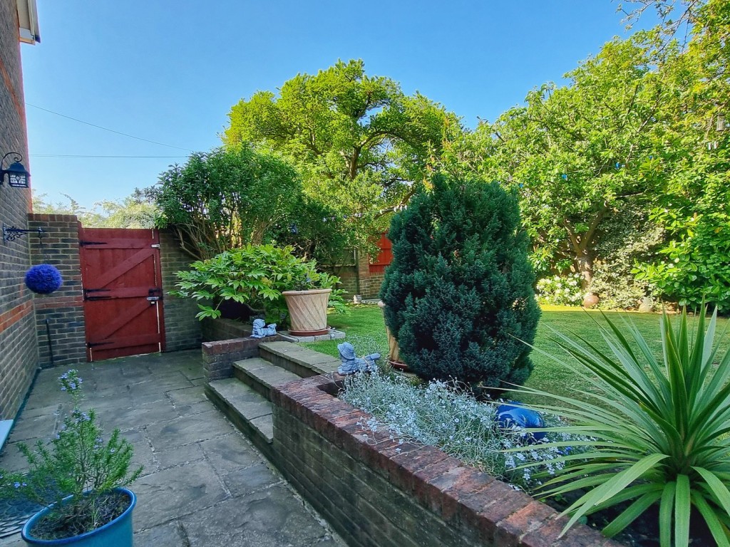Great Bramingham Lane, Luton, Bedfordshire