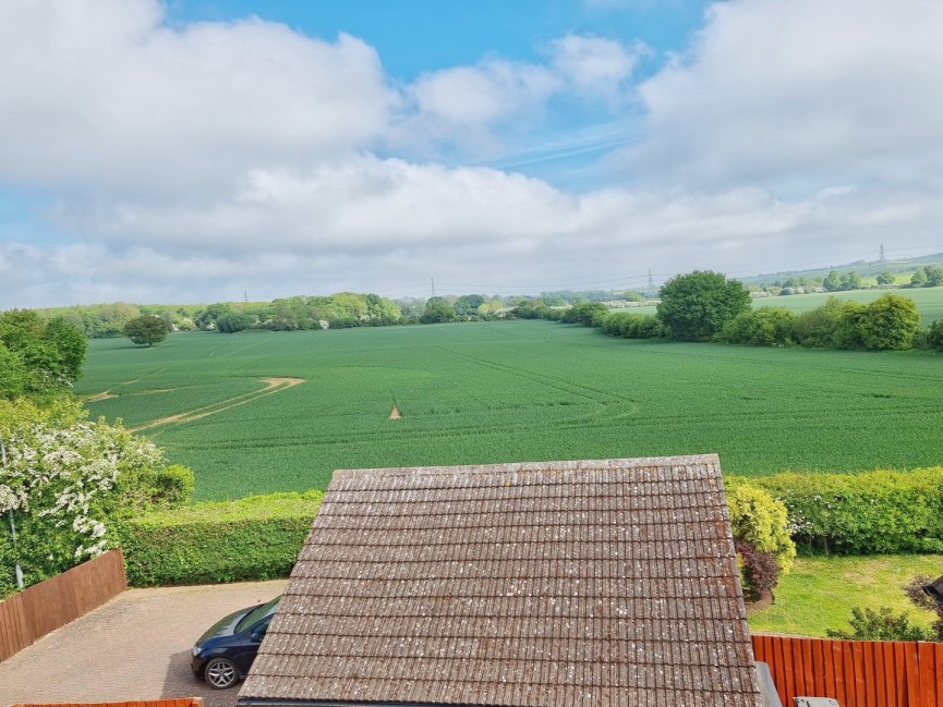 Great Bramingham Lane, Luton, Bedfordshire