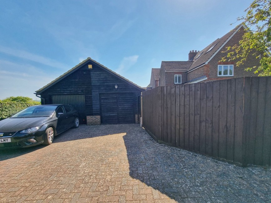 Great Bramingham Lane, Luton, Bedfordshire