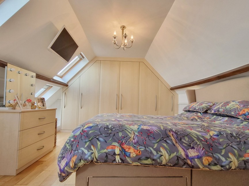 Great Bramingham Lane, Luton, Bedfordshire