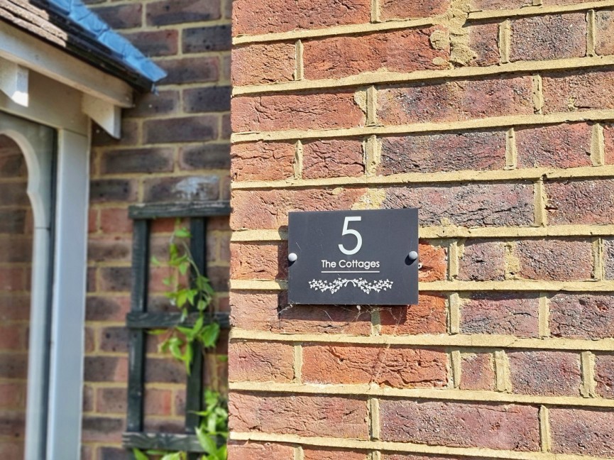 Great Bramingham Lane, Luton, Bedfordshire