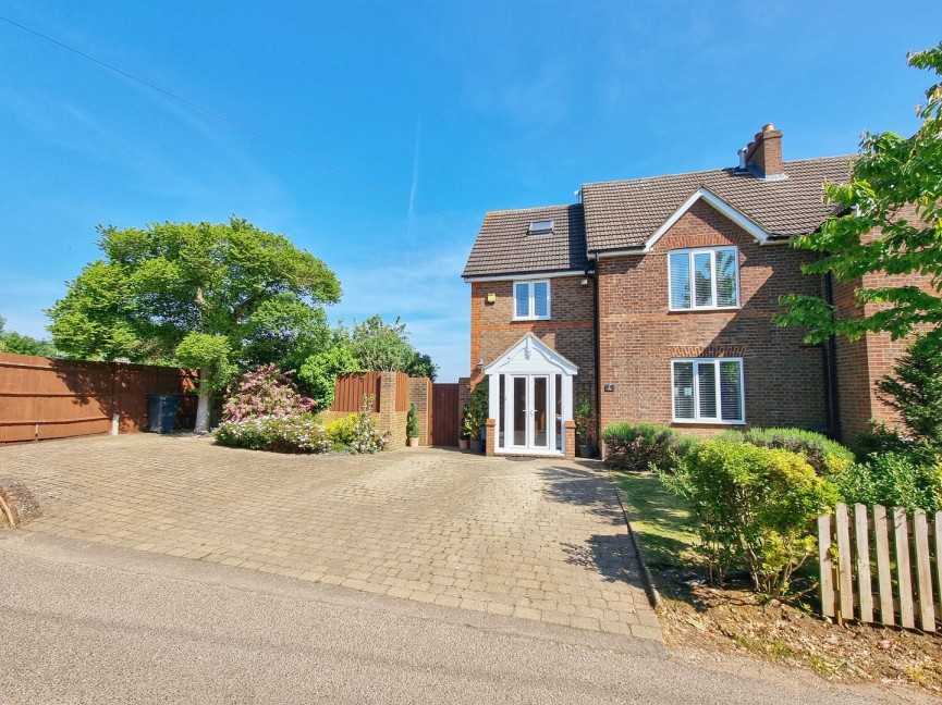 Great Bramingham Lane, Luton, Bedfordshire
