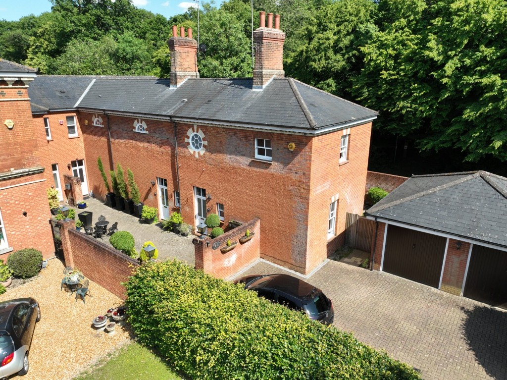 Sherrards Mansions, Welwyn Garden City, Hertfordshire
