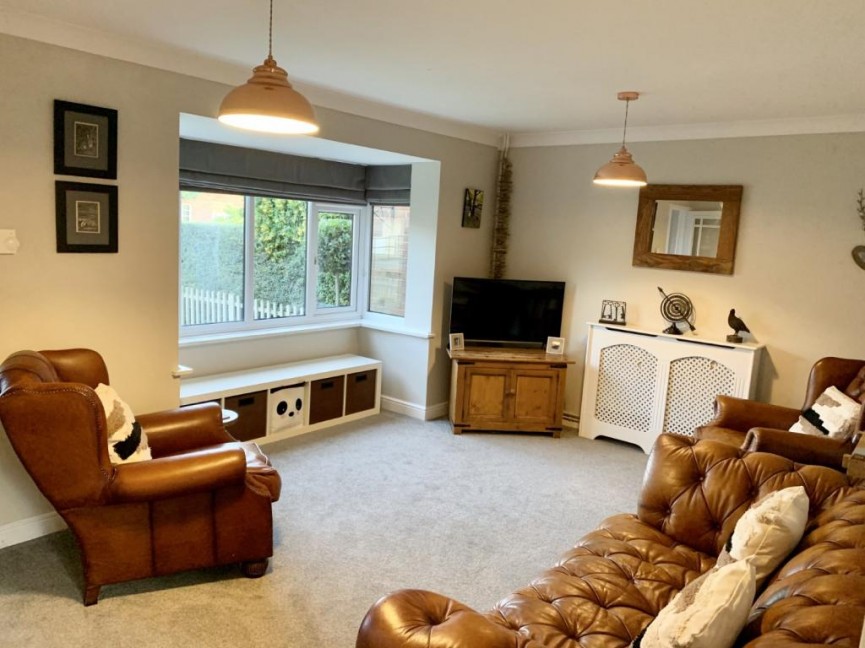 3 bedroom House for Letting High Road, Shillington