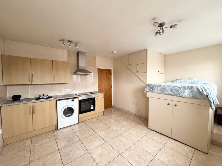 1 bedroom Flat for Letting Angel Pavement, ROYSTON, Hertfordshire