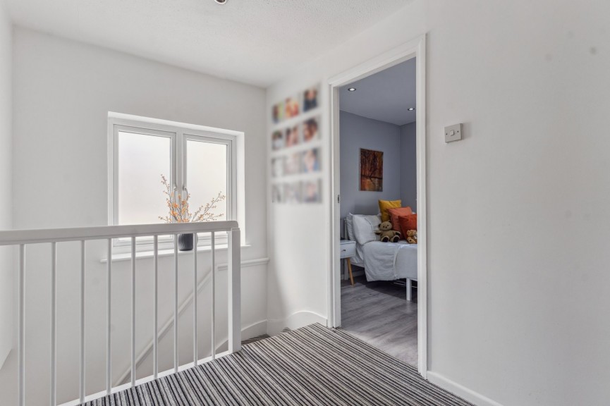 3 bedroom House for Sale Wilshere Crescent, Hitchin, Hertfordshire