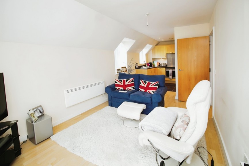 1 bedroom Flat for Sale Whinbush Road, Hitchin, Hertfordshire