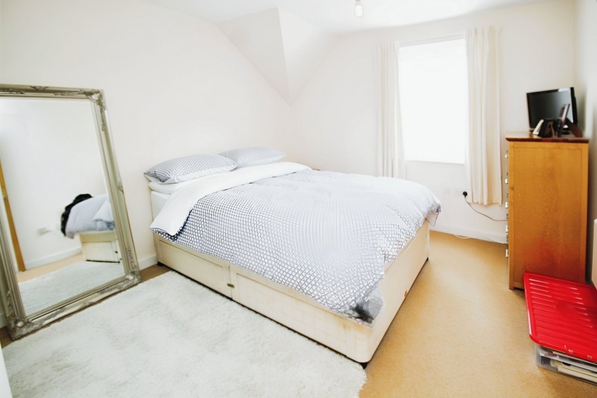 1 bedroom Flat for Sale Whinbush Road, Hitchin, Hertfordshire