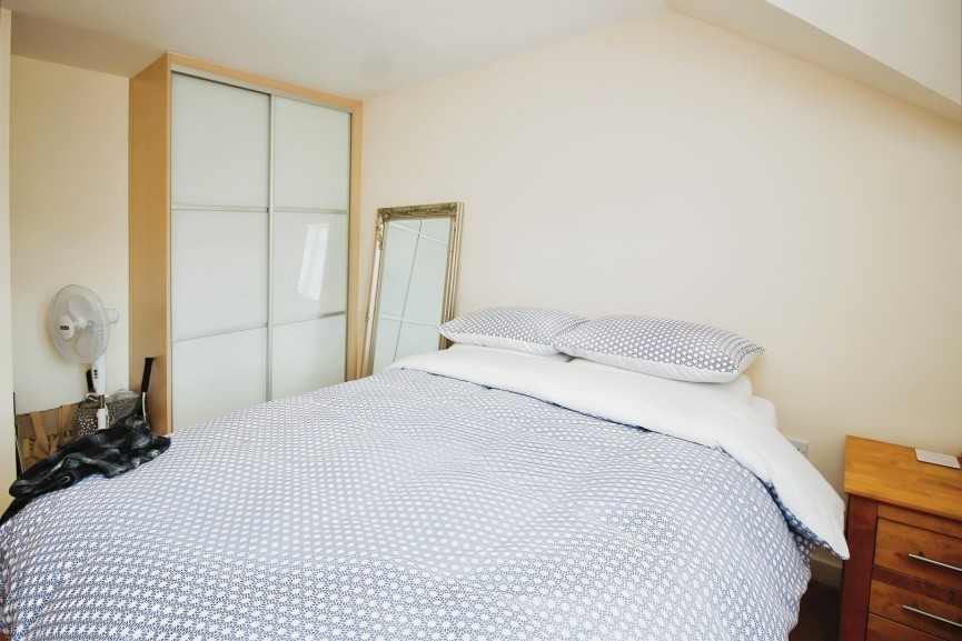 1 bedroom Flat for Sale Whinbush Road, Hitchin, Hertfordshire