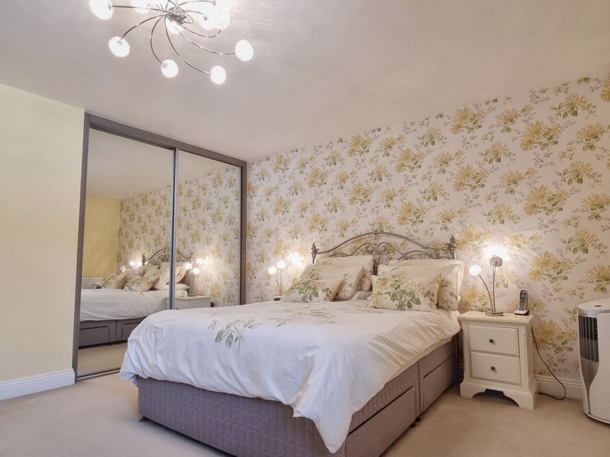 4 bedroom House for Sale Ampthill, Bedfordshire