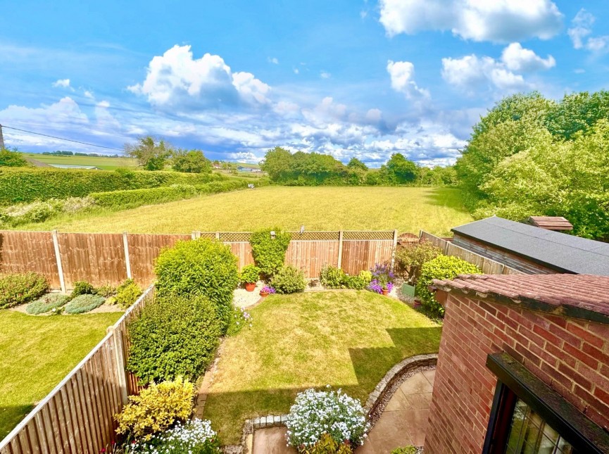 2 bedroom House for Sale Larkins Close, Baldock, Hertfordshire