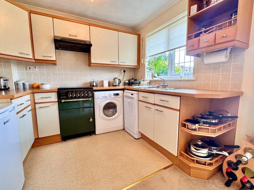 2 bedroom House for Sale Larkins Close, Baldock, Hertfordshire